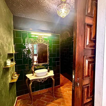 בית אירוח Casa Basilia *